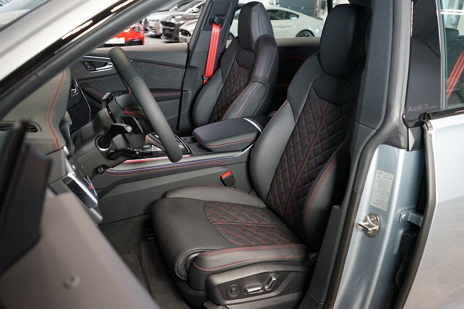Audi Q8 50 TDI quattro