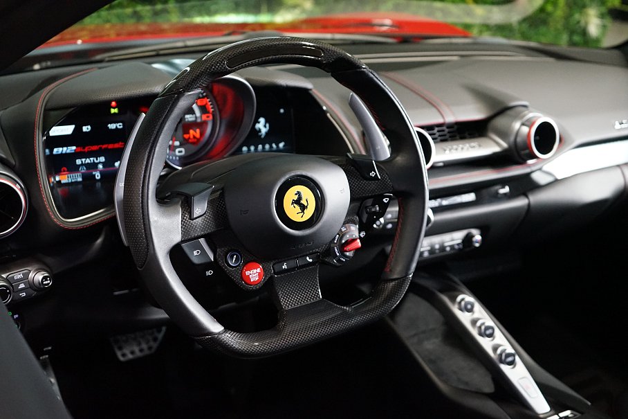 Ferrari 812 Superfast 
