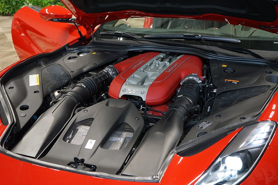 Ferrari 812 Superfast 