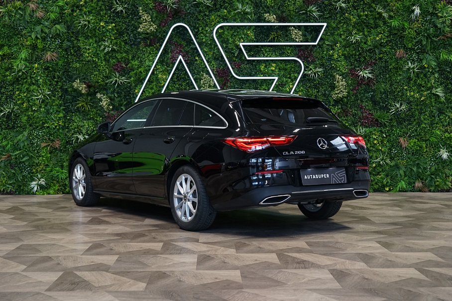Mercedes-Benz CLA 200 Shooting brake