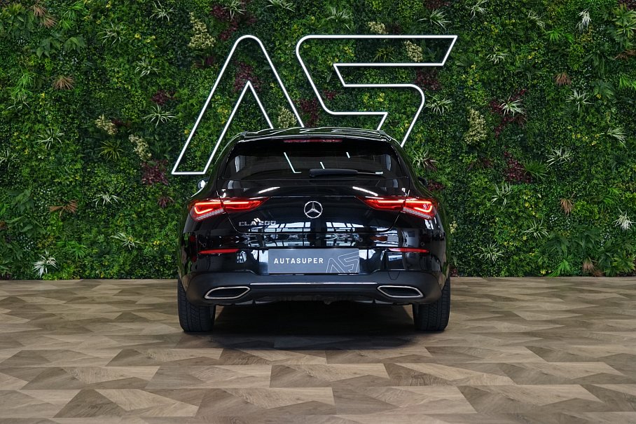Mercedes-Benz CLA 200 Shooting brake