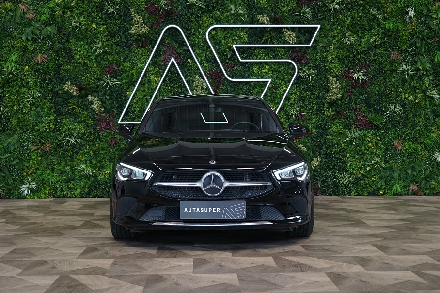 Mercedes-Benz CLA 200 Shooting brake