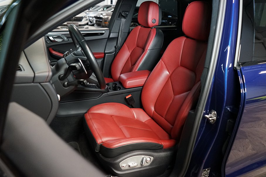 Porsche Macan S