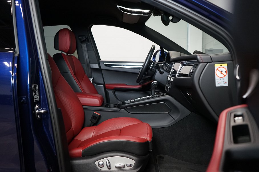 Porsche Macan S