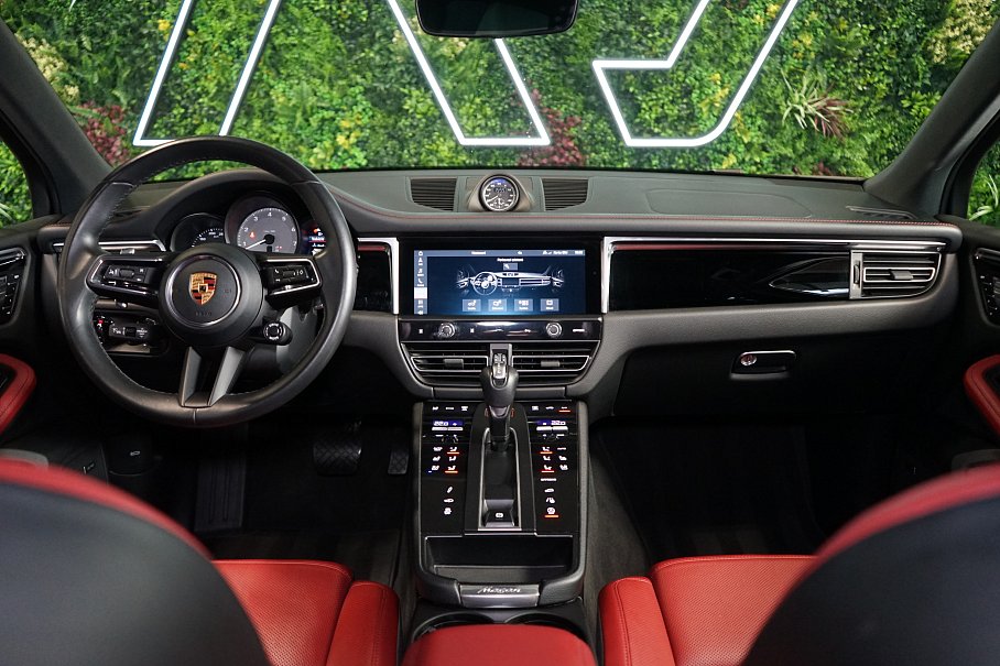 Porsche Macan S