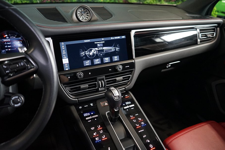 Porsche Macan S