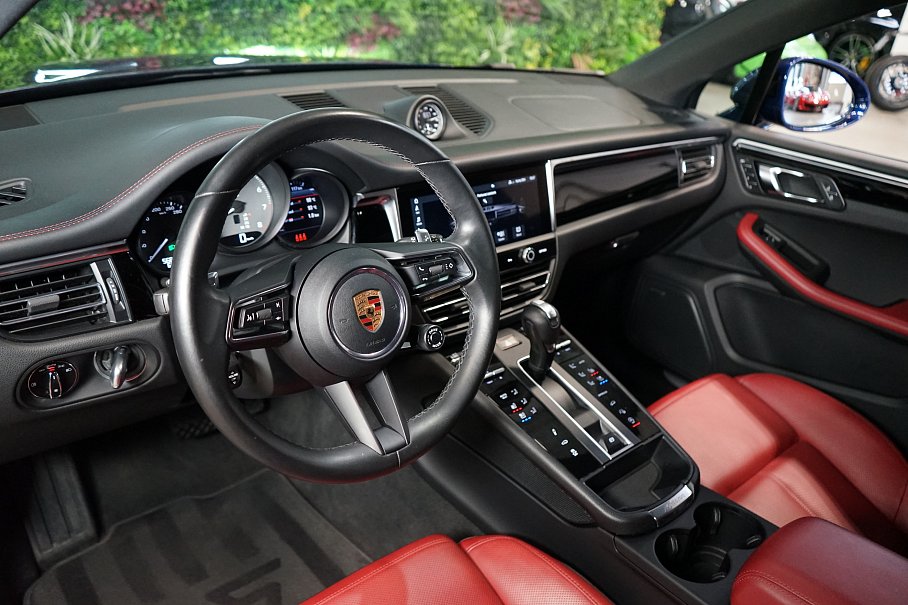 Porsche Macan S