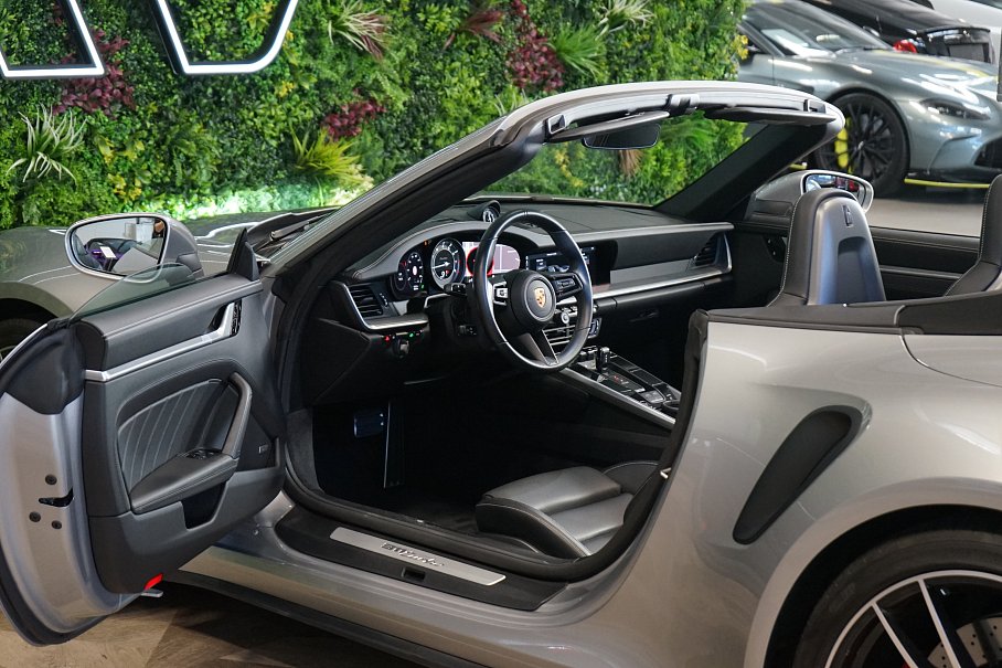 Porsche 911 992 Turbo Cabriolet
