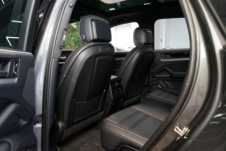 Porsche Cayenne S