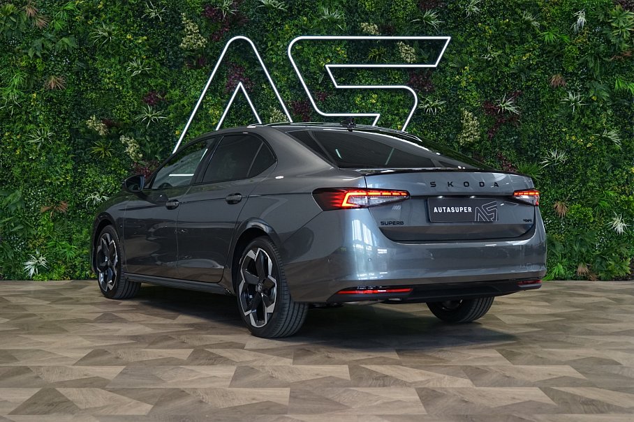 Škoda Superb 2.0 TDI Sportline