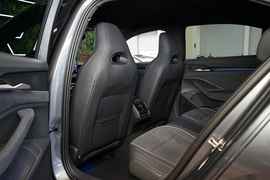 Škoda Superb 2.0 TDI Sportline