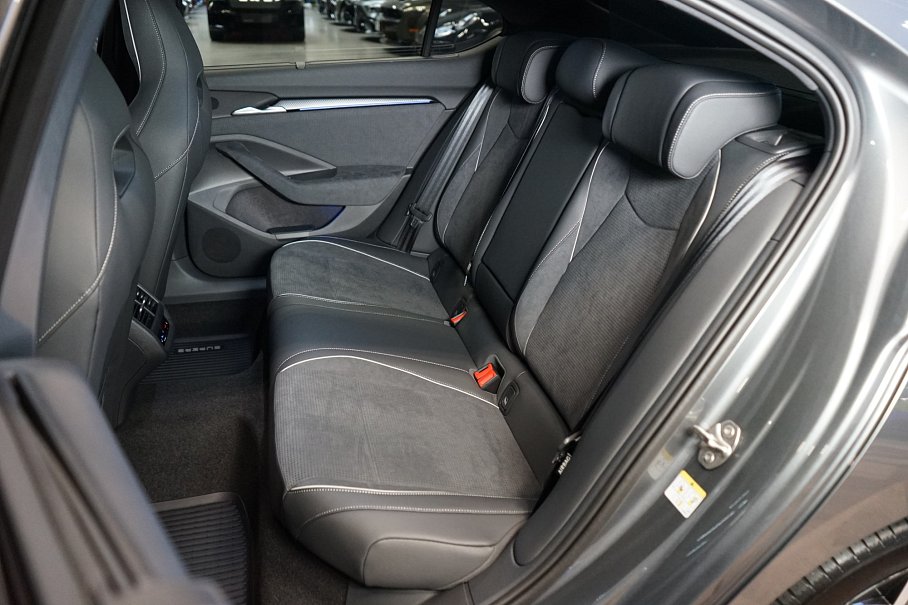 Škoda Superb 2.0 TDI Sportline