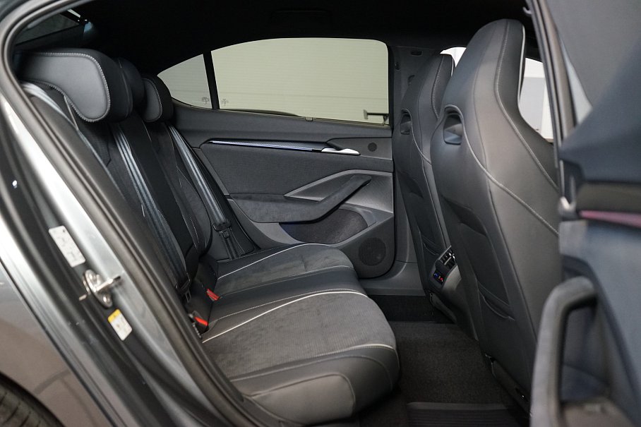 Škoda Superb 2.0 TDI Sportline