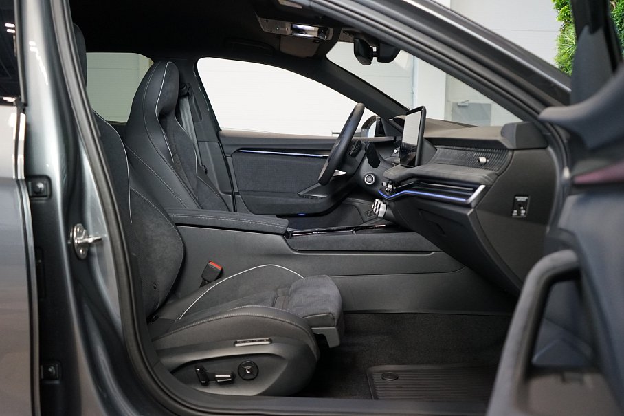 Škoda Superb 2.0 TDI Sportline