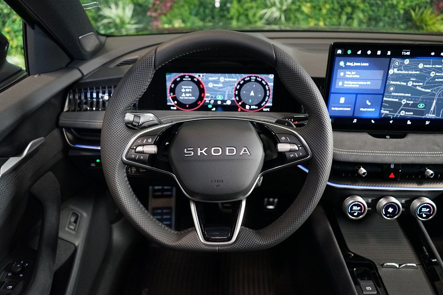 Škoda Superb 2.0 TDI Sportline