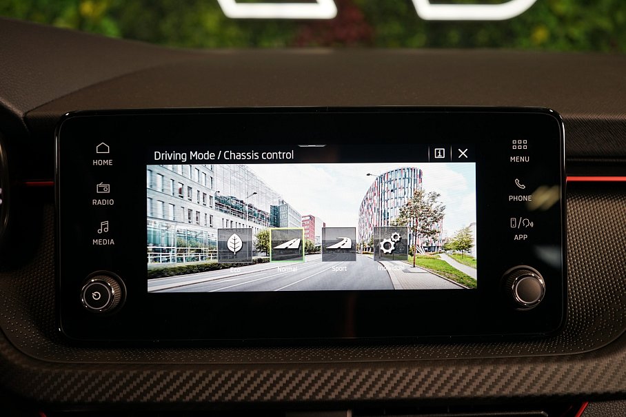 Škoda Scala 1.5 TSI Monte Carlo