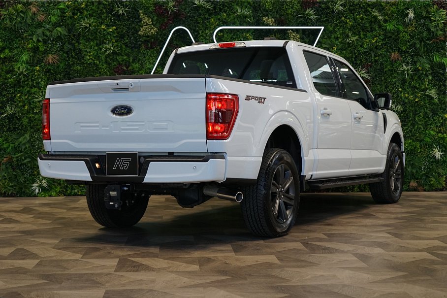 Ford F-150 XLT V8