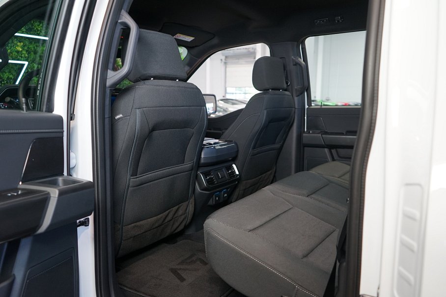 Ford F-150 XLT V8