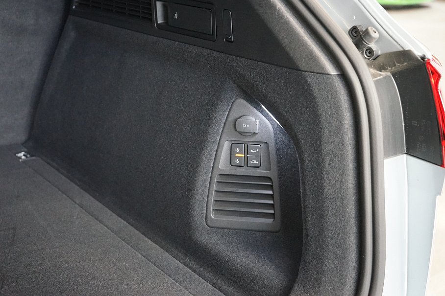 Volkswagen Touareg 3.0 TDI R-Line 4Motion
