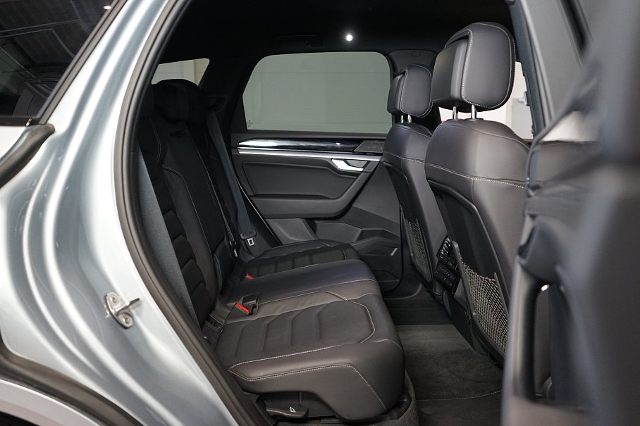 Volkswagen Touareg 3.0 TDI R-Line 4Motion