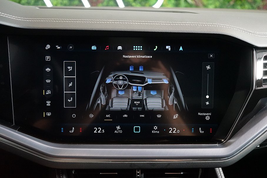 Volkswagen Touareg 3.0 TDI R-Line 4Motion