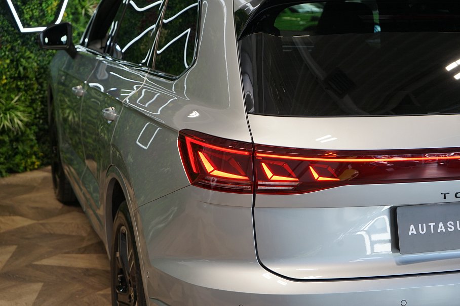 Volkswagen Touareg 3.0 TDI R-Line 4Motion