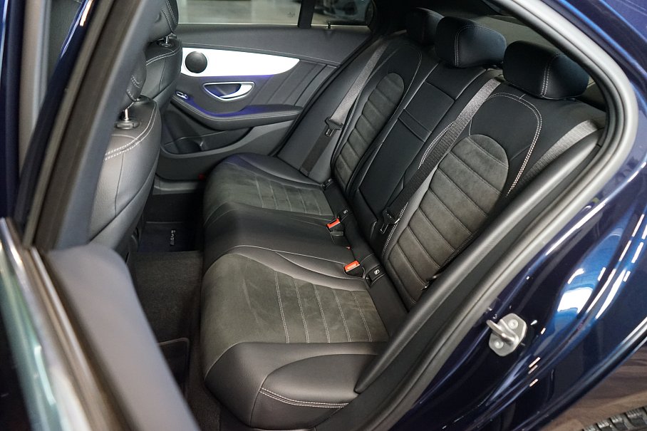 Mercedes-Benz Třída C 300 4Matic