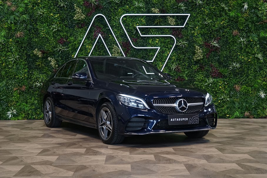 Mercedes-Benz Třída C 300 4Matic