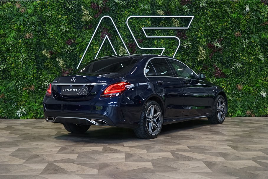 Mercedes-Benz Třída C 300 4Matic