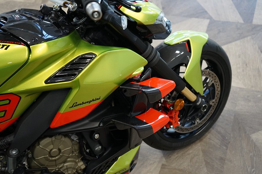 Ducati Streetfighter V4 Edition Lamborghini STO