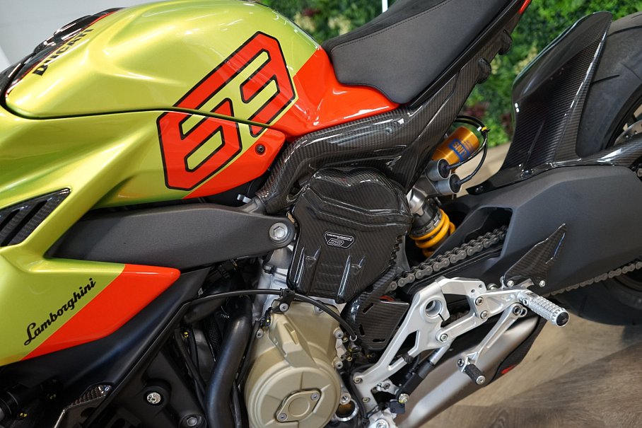 Ducati Streetfighter V4 Edition Lamborghini STO