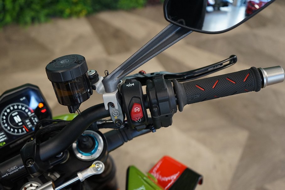 Ducati Streetfighter V4 Edition Lamborghini STO