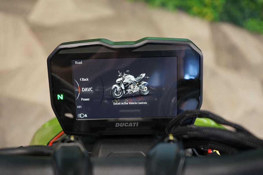 Ducati Streetfighter V4 Edition Lamborghini STO