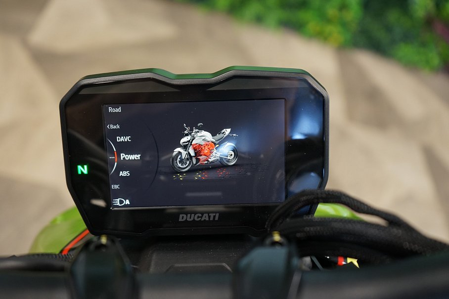 Ducati Streetfighter V4 Edition Lamborghini STO