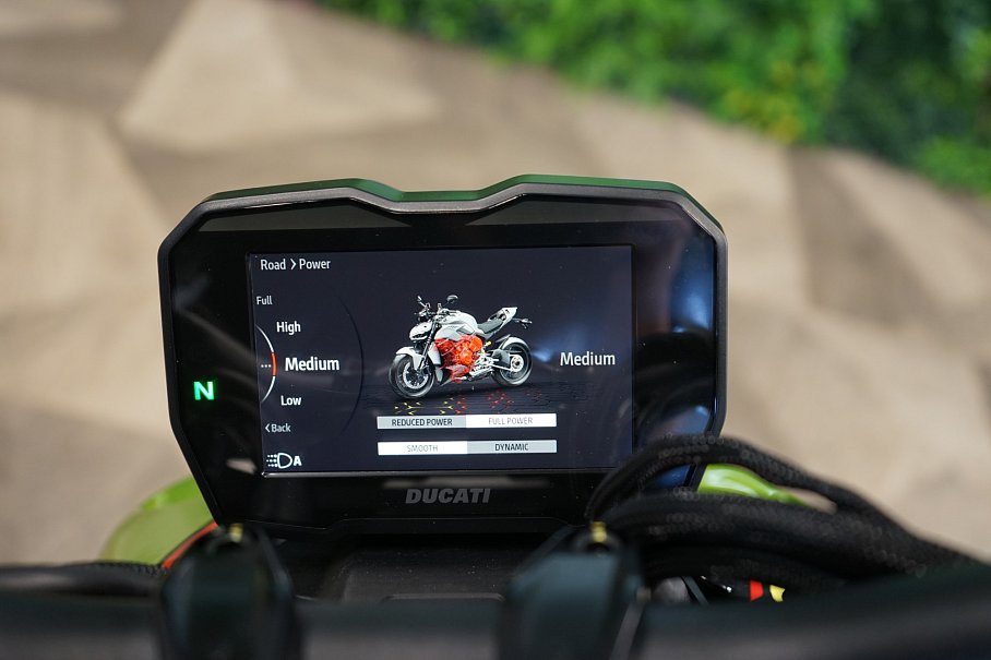 Ducati Streetfighter V4 Edition Lamborghini STO