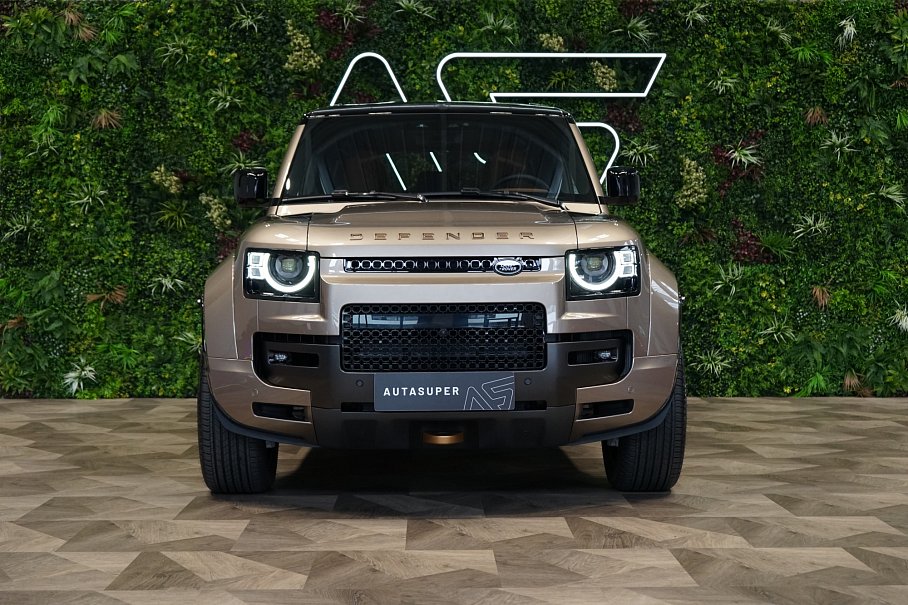 Land Rover Defender OCTA