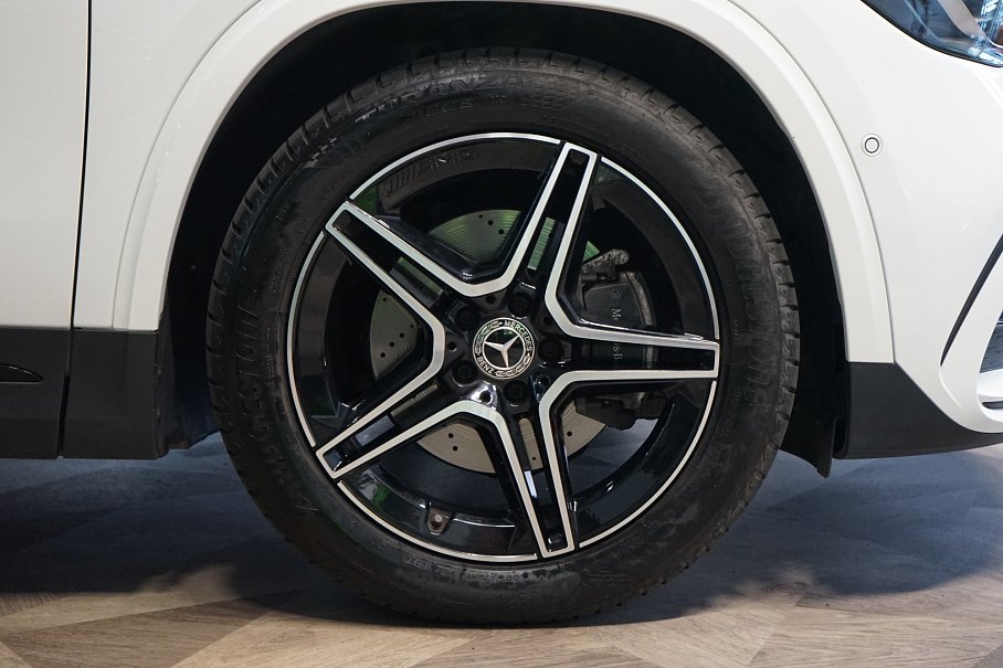Mercedes-Benz GLA 200d 4Matic