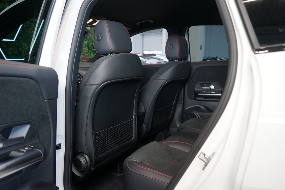Mercedes-Benz GLA 200d 4Matic