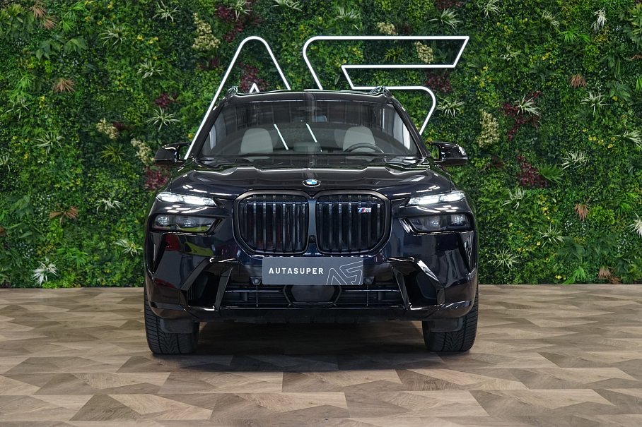 BMW X7 M60i