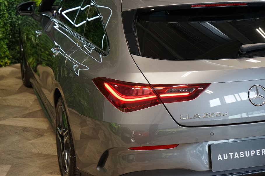 Mercedes-Benz CLA 220d Shooting brake