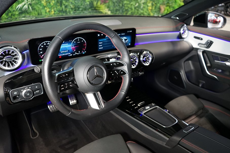 Mercedes-Benz CLA 220d Shooting brake