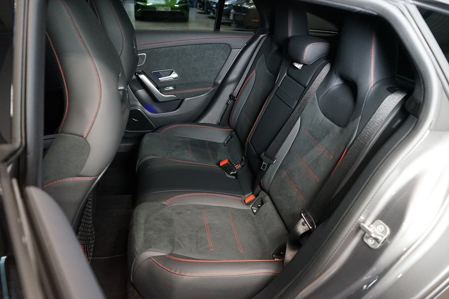 Mercedes-Benz CLA 220d Shooting brake