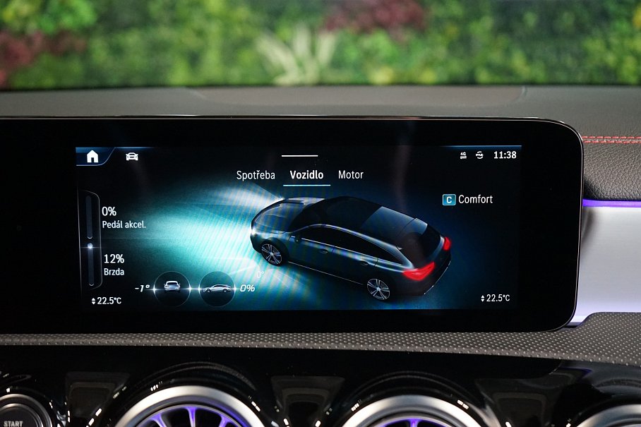 Mercedes-Benz CLA 220d Shooting brake