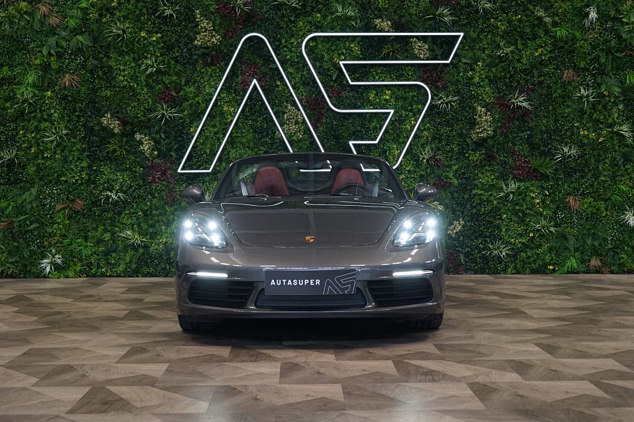 Porsche 718 Boxster