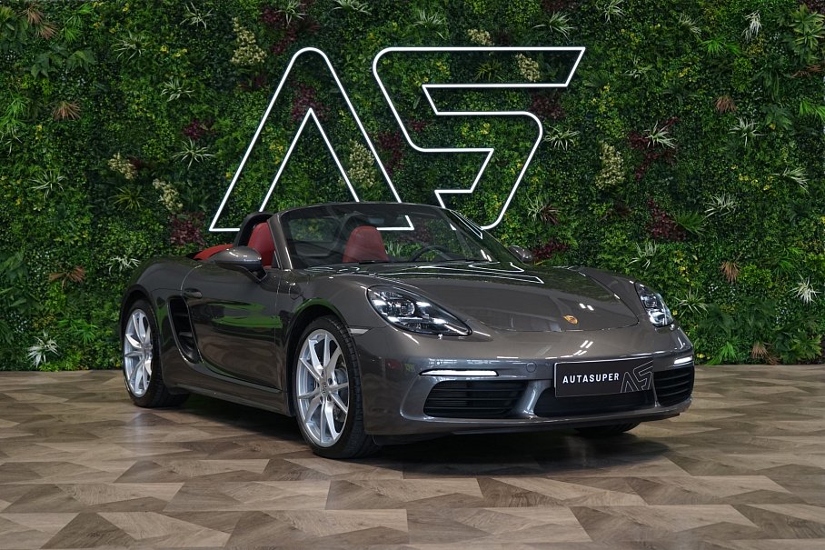 Porsche 718 Boxster