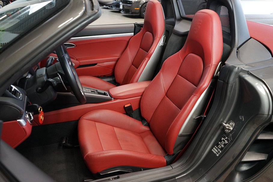 Porsche 718 Boxster
