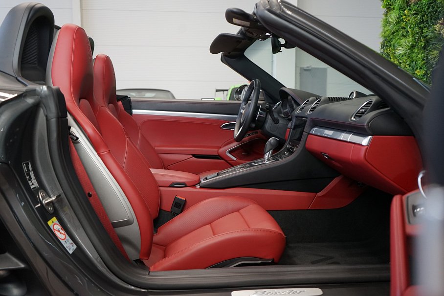 Porsche 718 Boxster