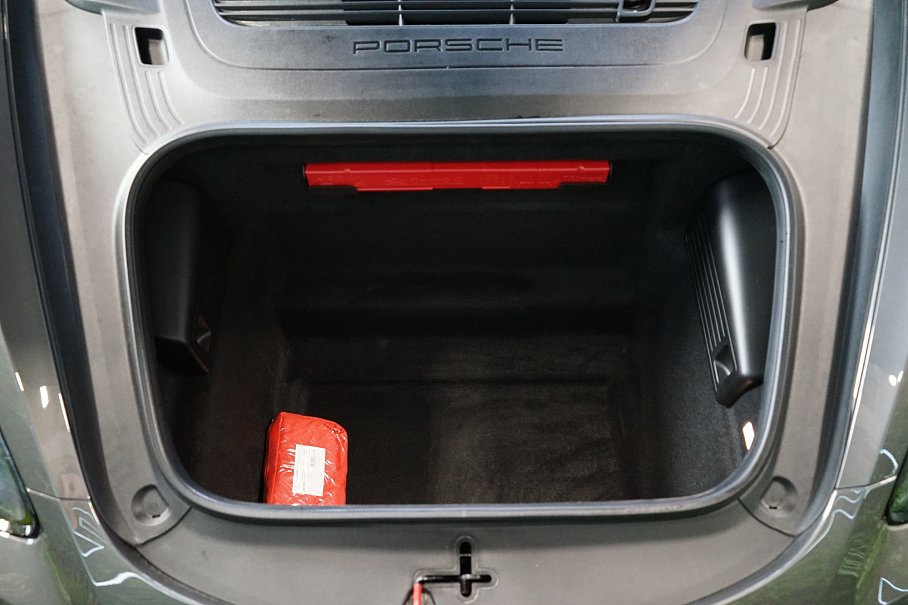 Porsche 718 Boxster