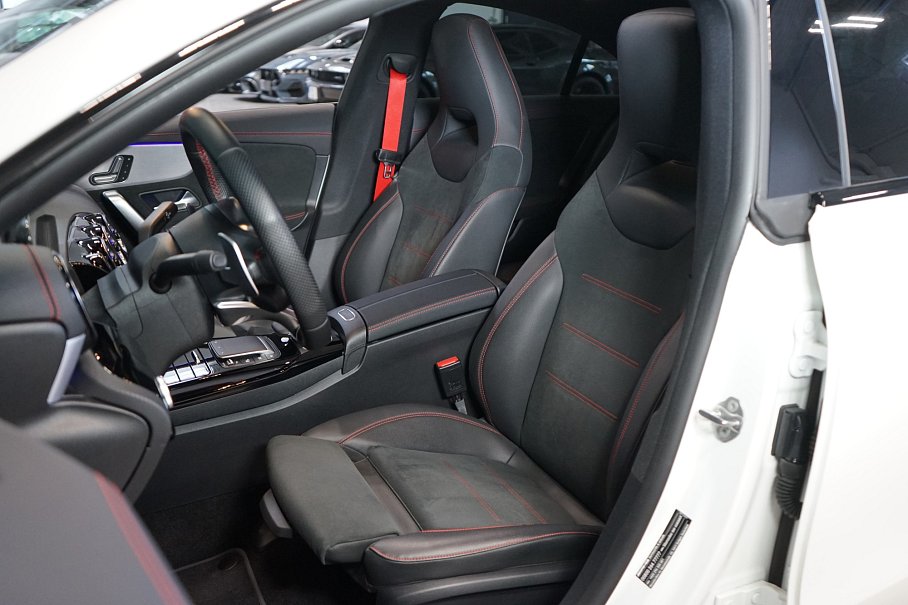Mercedes-Benz CLA 45 AMG 4Matic+