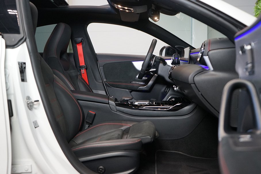 Mercedes-Benz CLA 45 AMG 4Matic+